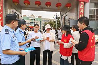 贝弗利生涯至今的球星队友：詹眉卡椒登唐斯华子等 新加表哥字母